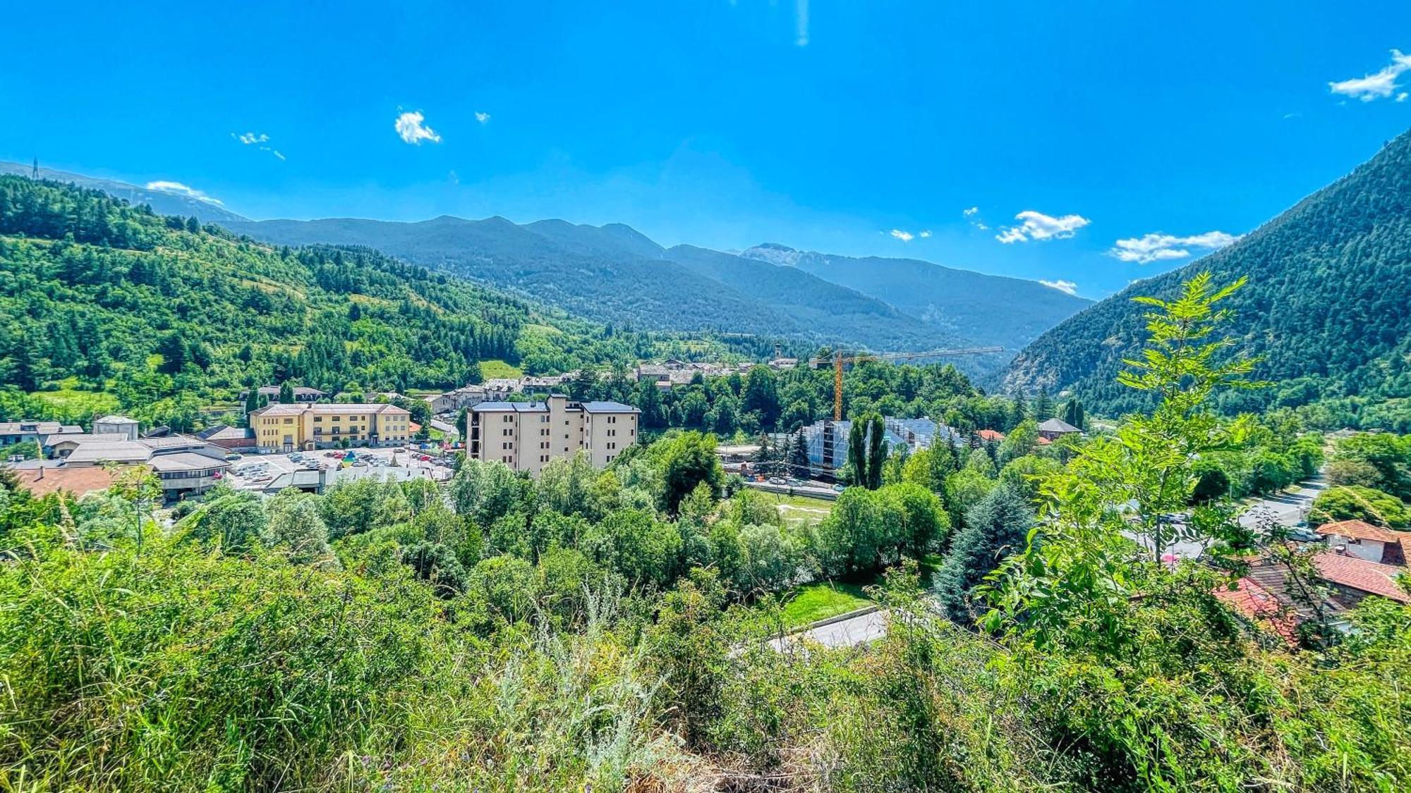 Appartamento Bellavista - Affitti Brevi Italia Oulx Eksteriør bilde